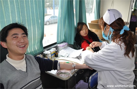 皖南電機兩名無償獻血志愿者獲國家表彰 皖南電機兩名無償獻血志愿者獲國家表彰