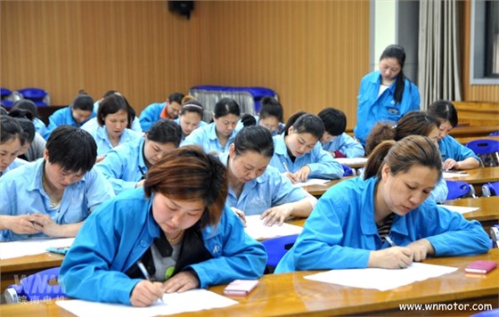 三相異步電動(dòng)機(jī)廠家 三相異步電動(dòng)機(jī)廠家