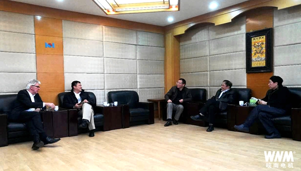 中鼎公司董事長夏鼎湖來皖南電機(jī)參觀考察